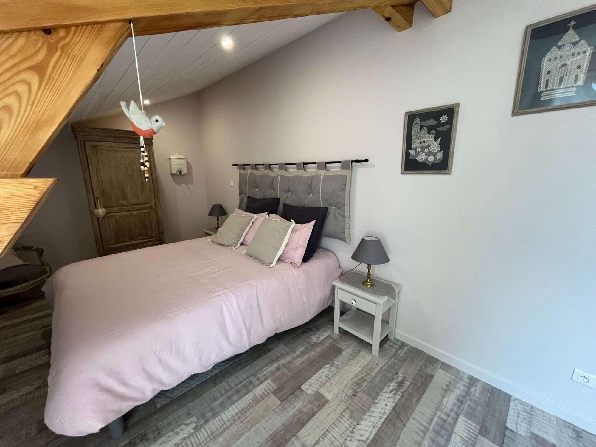 Le Jardin Du Dolaizon Bed and Breakfast Le Puy-en-Velay Kamer foto